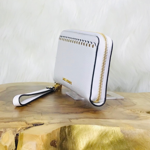 Michael Kors Jet Set Studded Phone Case Wallet - Picture 2 of 8